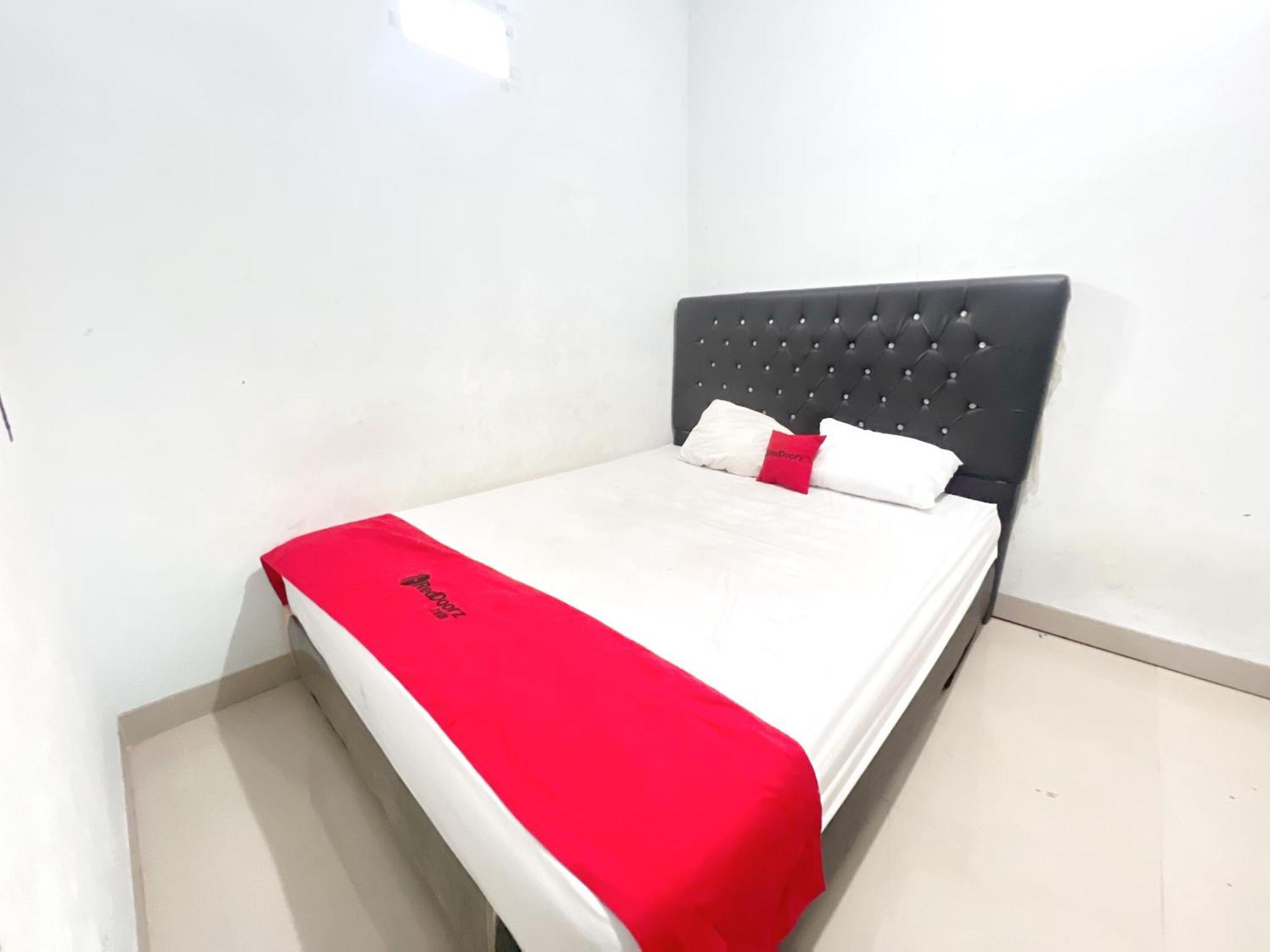 בנדר למפונג Reddoorz At Kay Residence Waydadi Lampung מראה חיצוני תמונה
