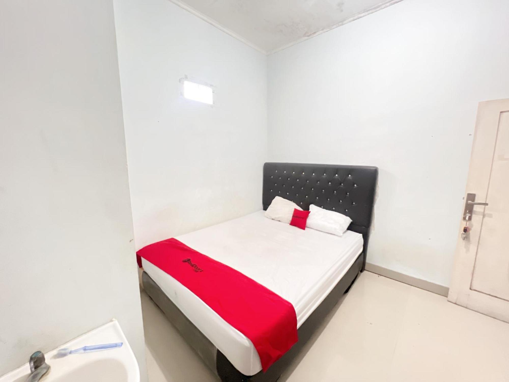 בנדר למפונג Reddoorz At Kay Residence Waydadi Lampung מראה חיצוני תמונה