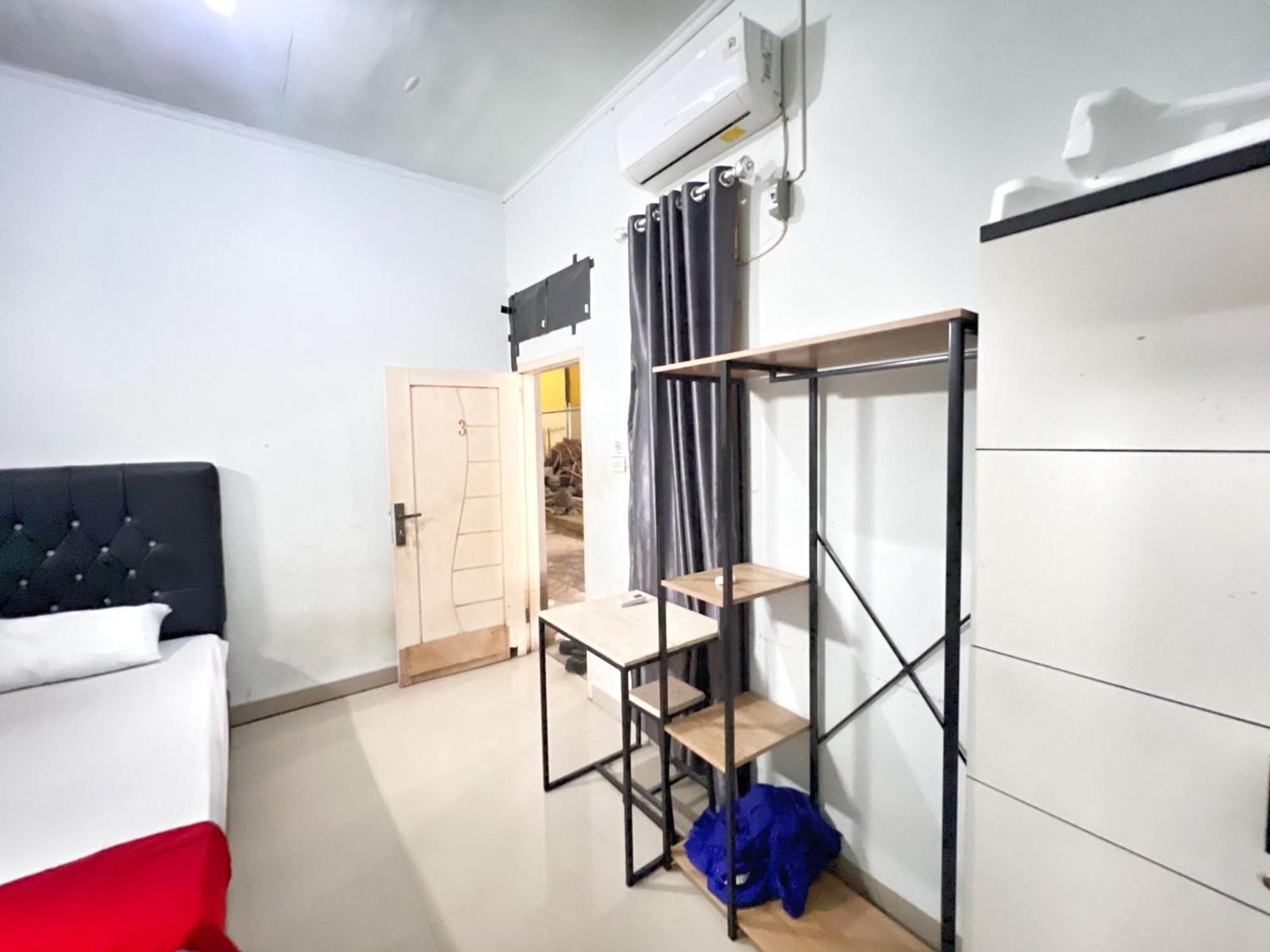 בנדר למפונג Reddoorz At Kay Residence Waydadi Lampung מראה חיצוני תמונה